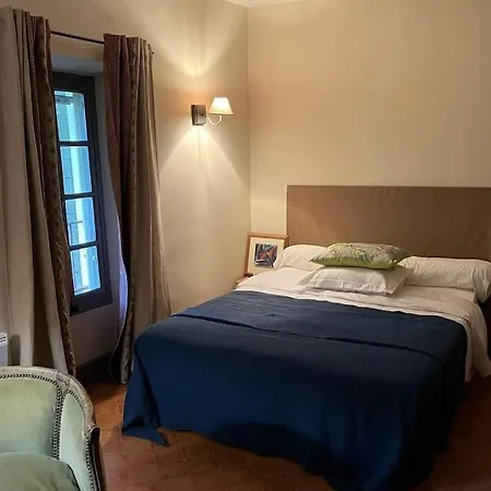 Spacieux Mas Provencale * Саррьян